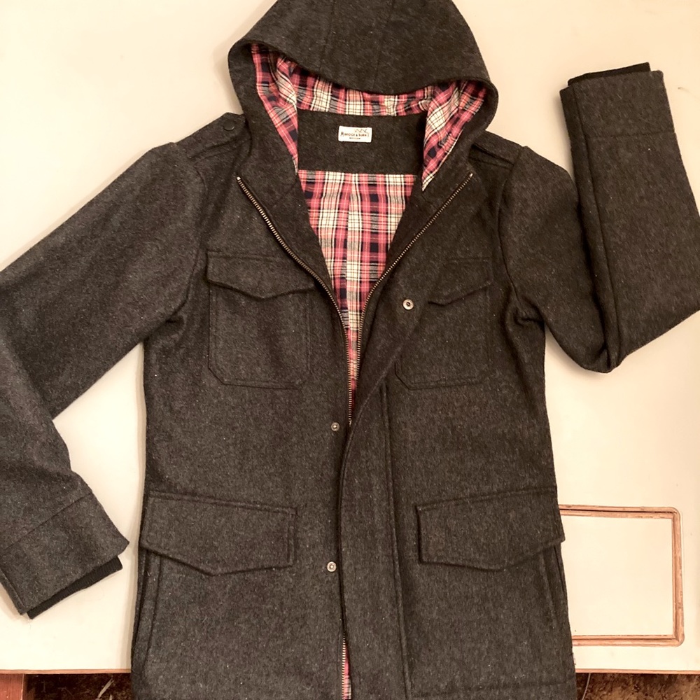 Men’s wool coat . Bridge & Burn